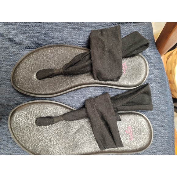 Sanuk Women's‎ Size 5 Yoga Sling Ella Sandals Flip Flops Yoga Mat 1103948 Black - Picture 1 of 3
